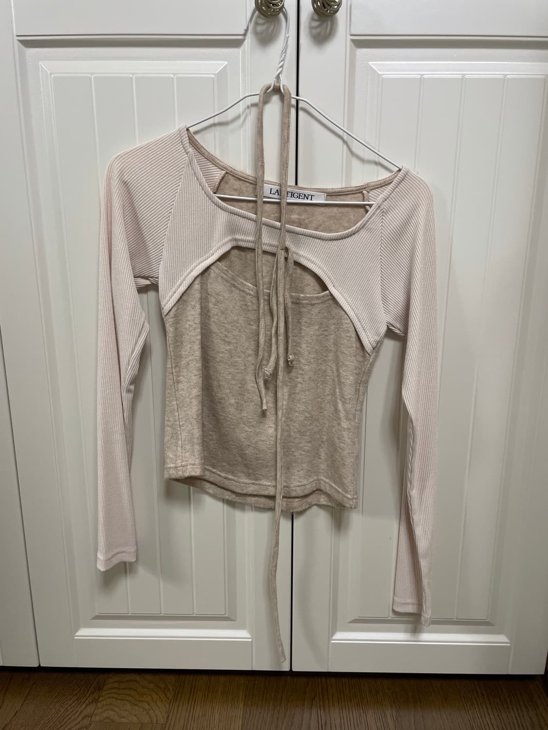 라티젠 L6 컷아웃 래글런 탑 (크림) 상품이미지2