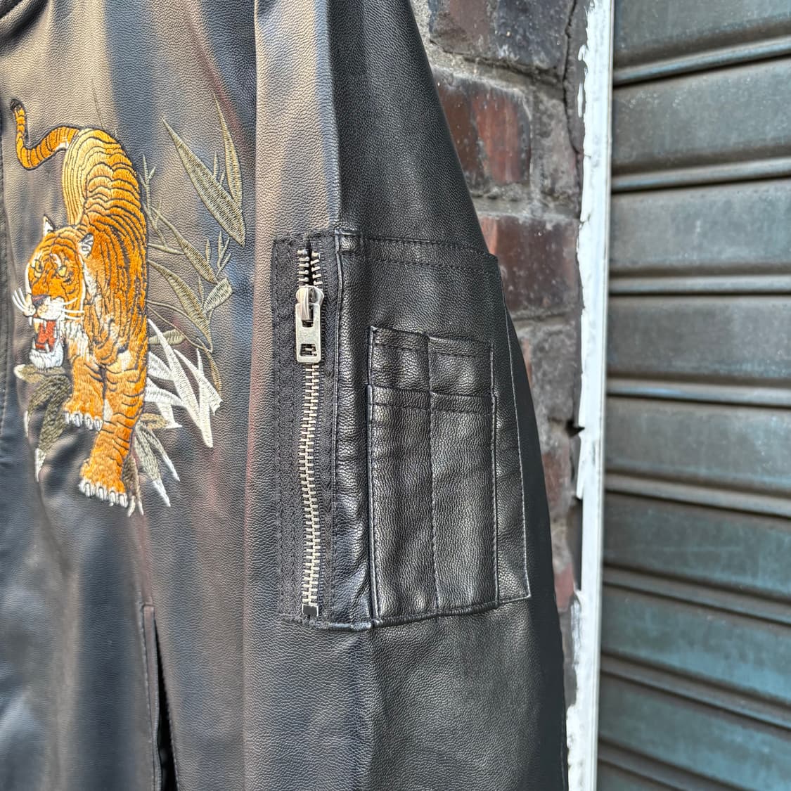 빈티지 일본 레더 자수 자켓 상품이미지4