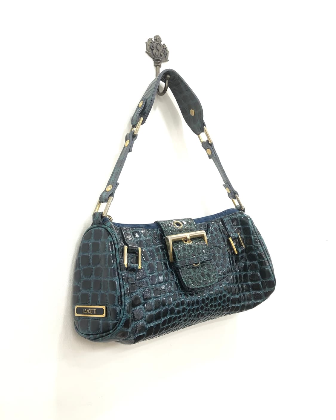 deep blue croc buckle shoulder bag 상품이미지3