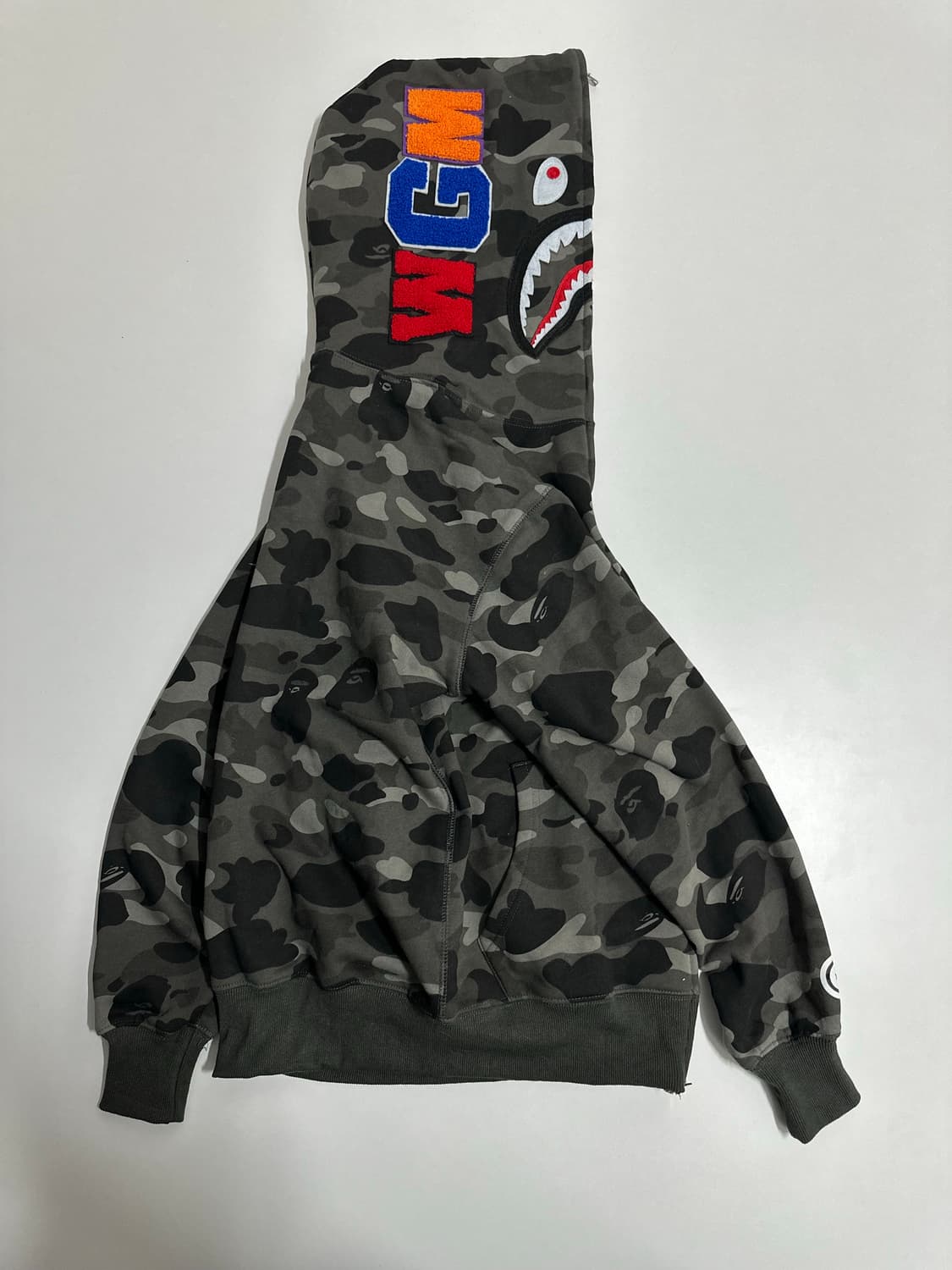 베이프 샤크 후드집업 흑계 카모 상품이미지3