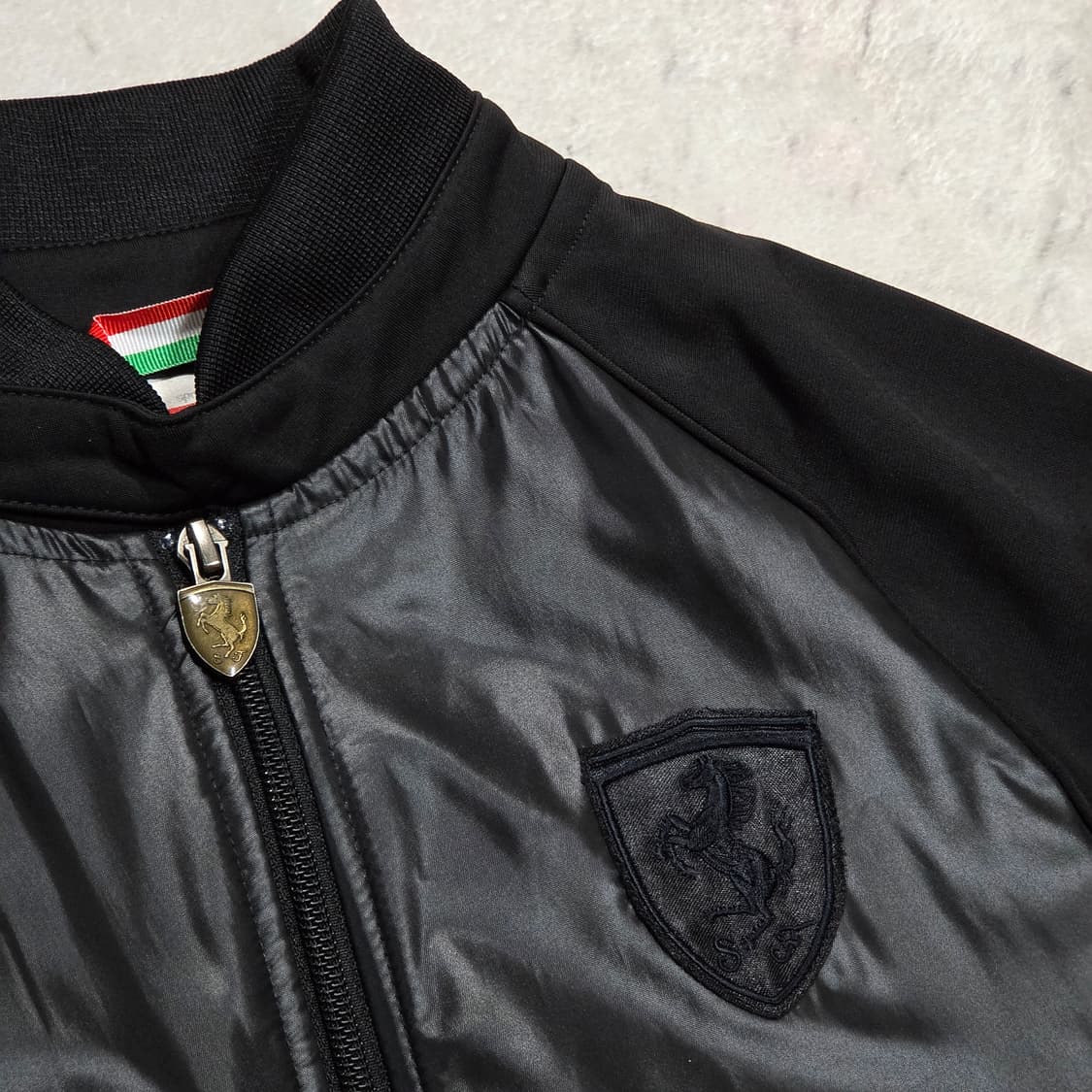 푸마 페라리 블랙 져지 상품이미지2