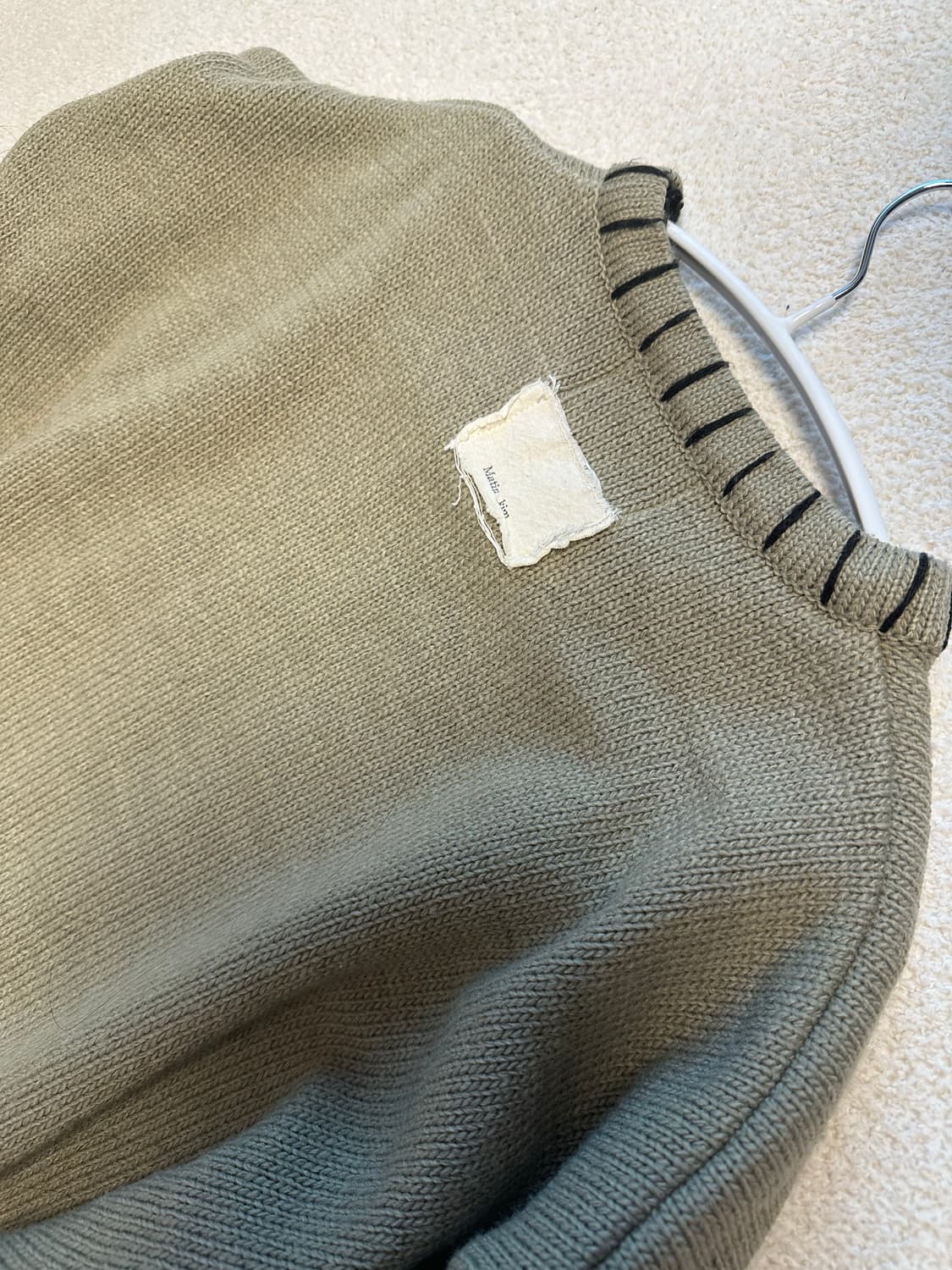 마뗑킹 빅로고 스티치 니트 상품이미지2