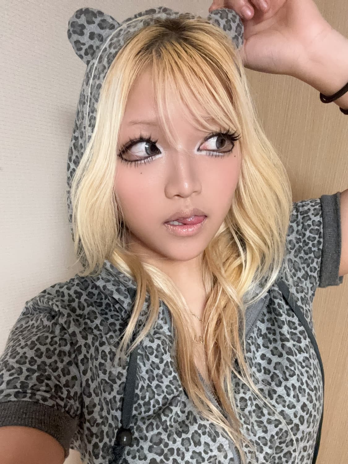 갸루 레오파드 호피 쿠마미미 동물귀 반팔 후드집업 그레이 히메 상품이미지2