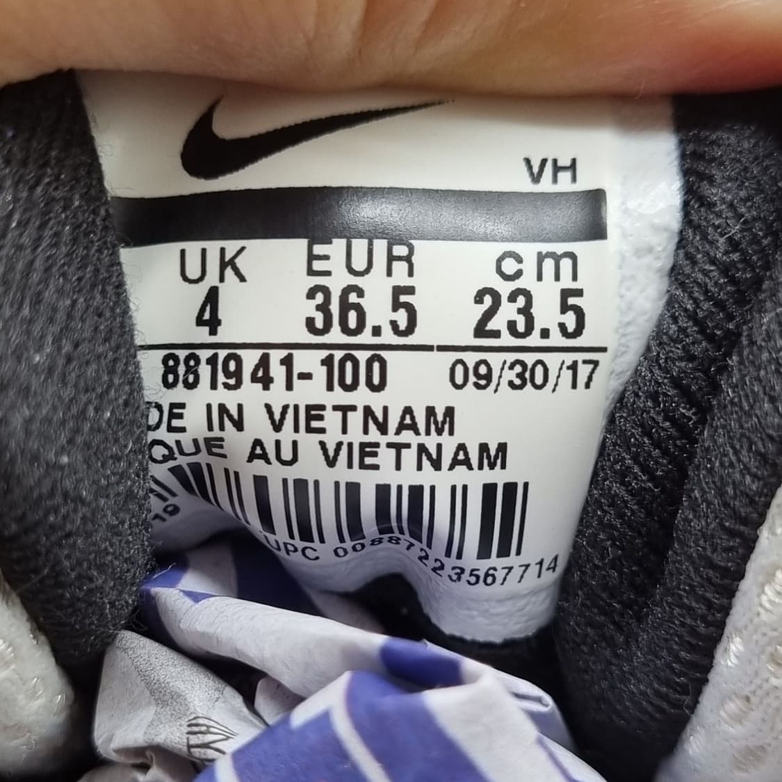 나이키 팀 허슬 D8 여성운동화235. 상품이미지6