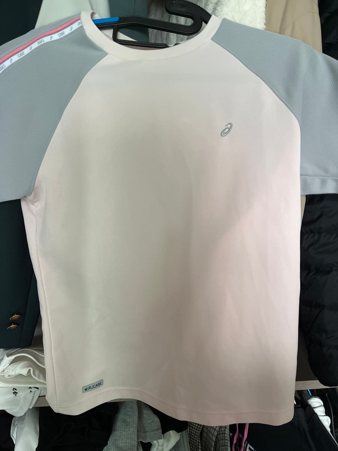 아식스 연분홍&그레이 반팔 티셔츠 상품이미지1