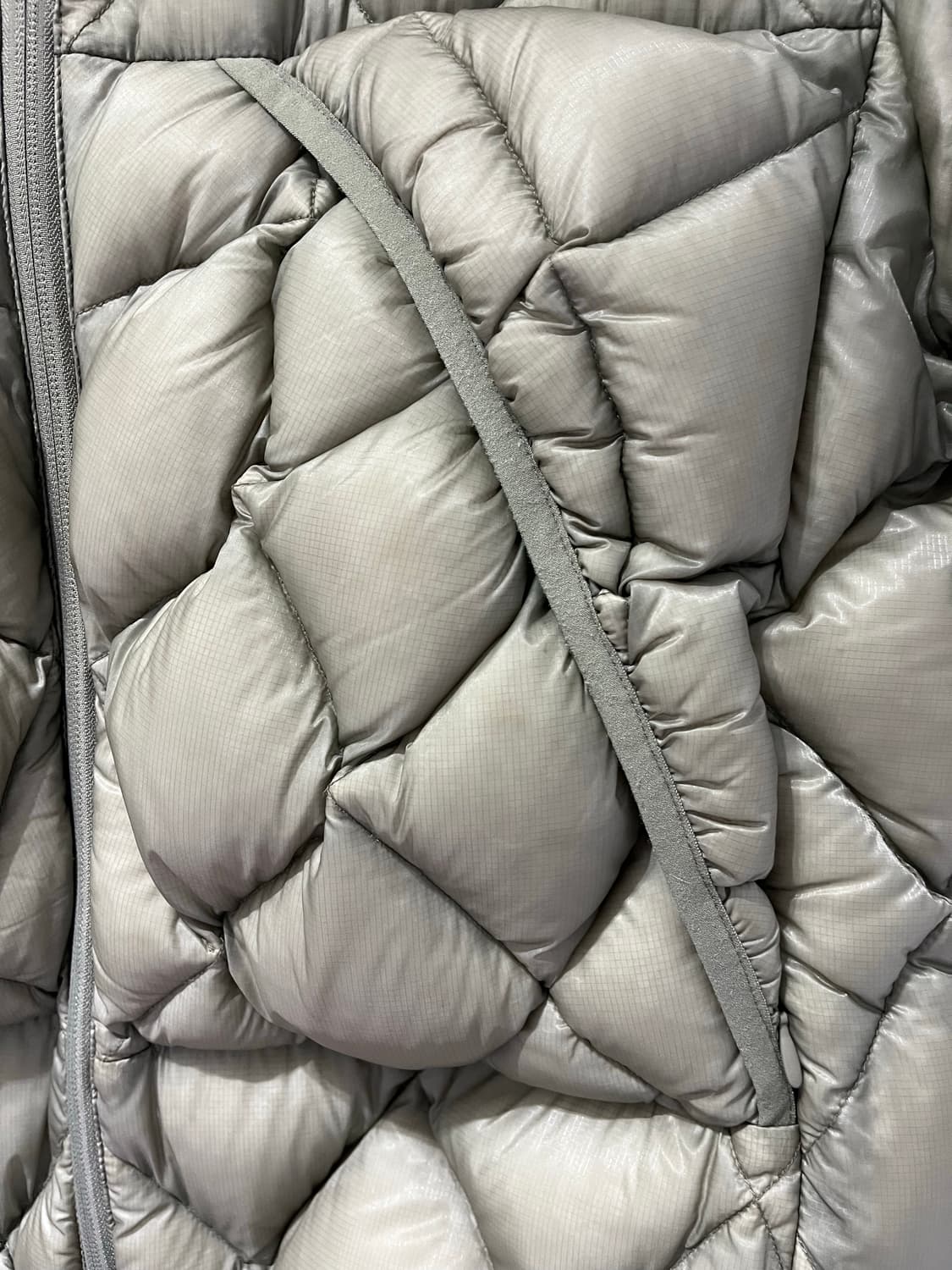 로아 라이트 다운 자켓 그레이(L) 상품이미지6