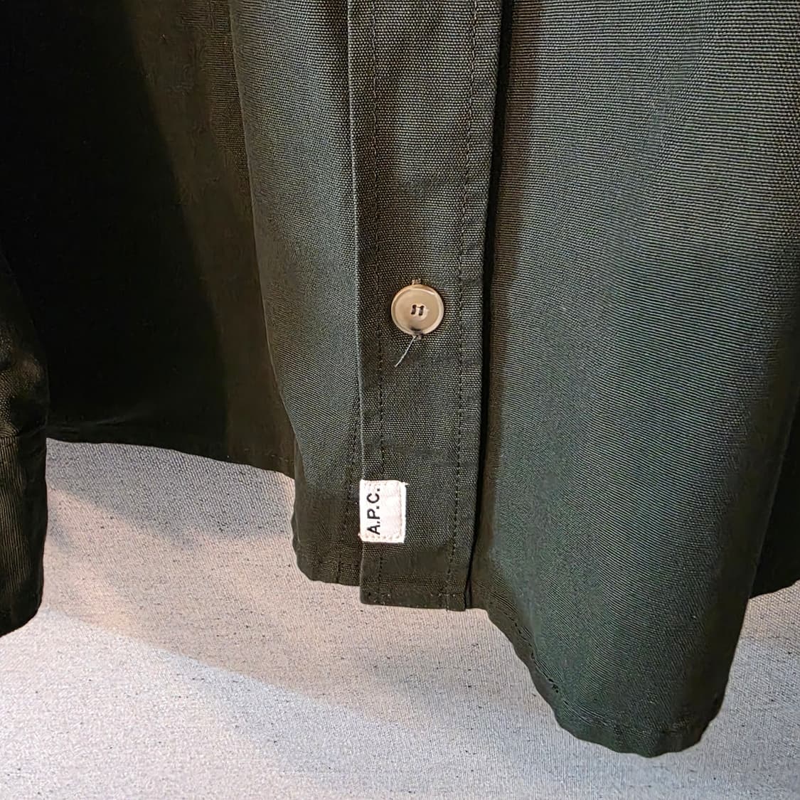 A.P.C. 아페쎄 셔츠 자켓 카키(그레이엄 카발리에 캔버스 셔츠 ) 상품이미지8