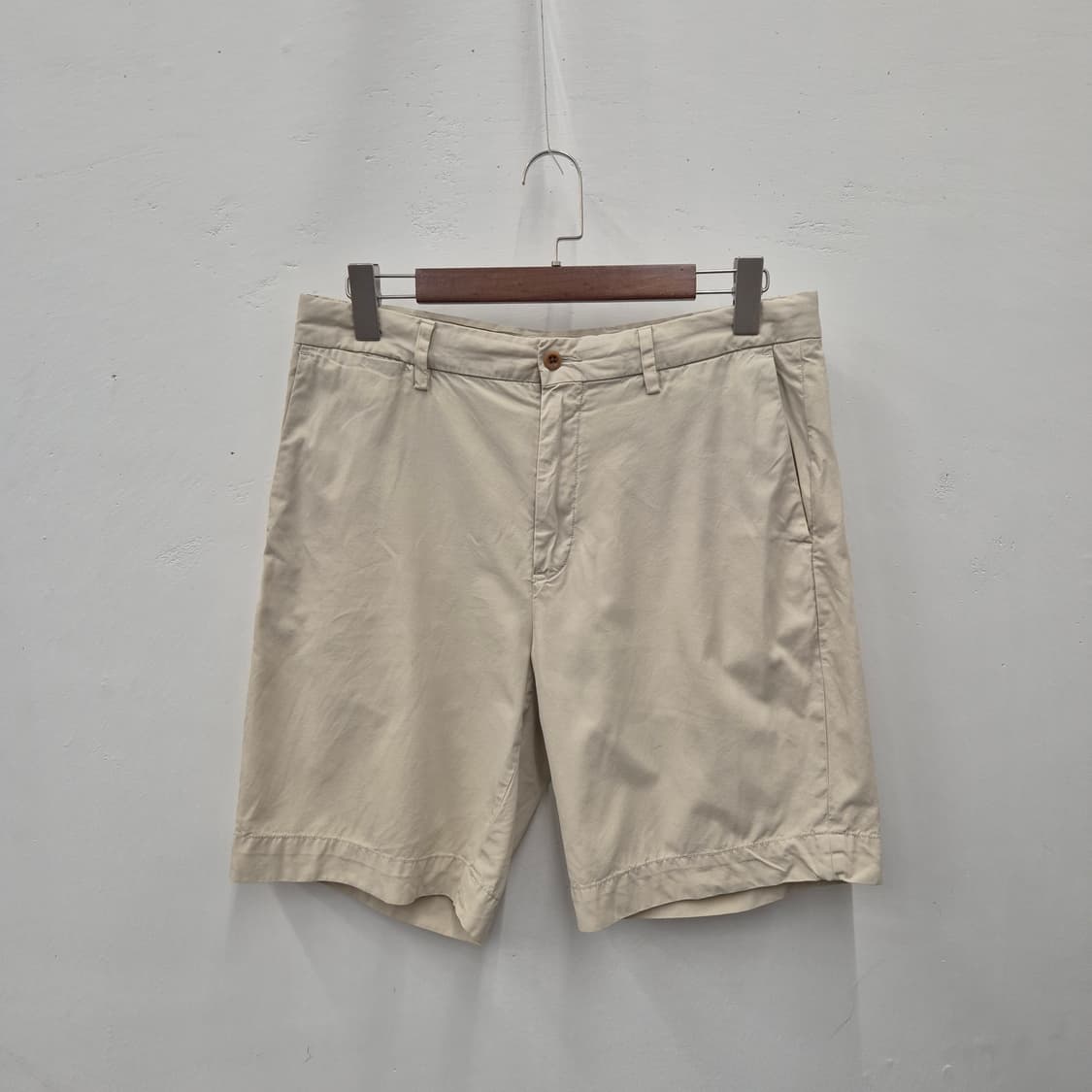 폴로 랄프로렌 클래식 핏 치노 반바지 33 상품이미지1