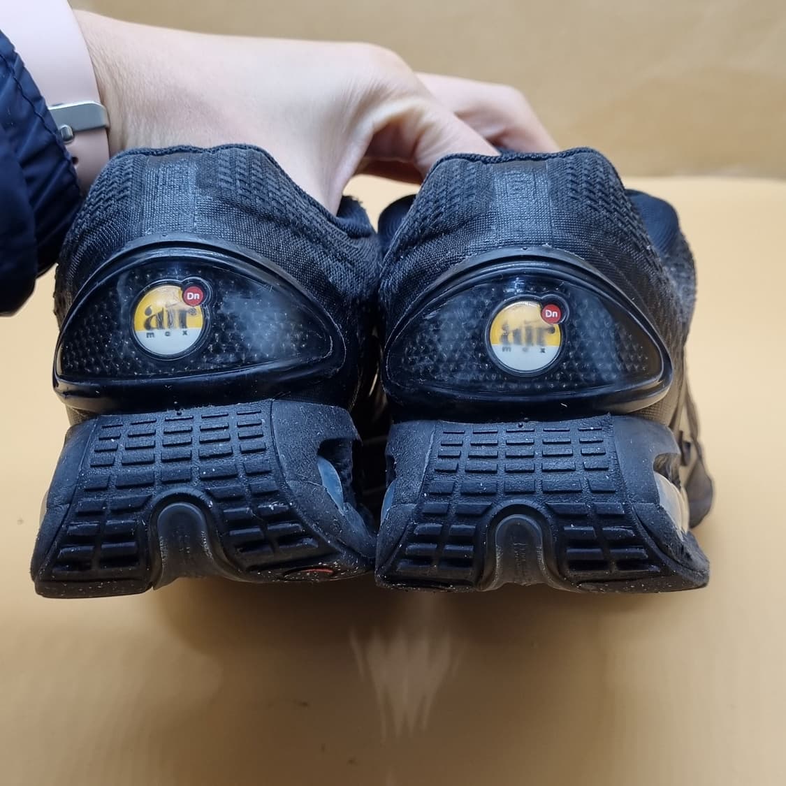 나이키 에어맥스 DN 블랙 여성운동화240. 상품이미지4