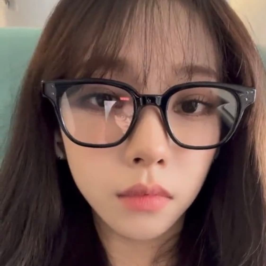 젠틀몬스터 볼타01 블랙 김원중 카리나 착용 상품이미지2