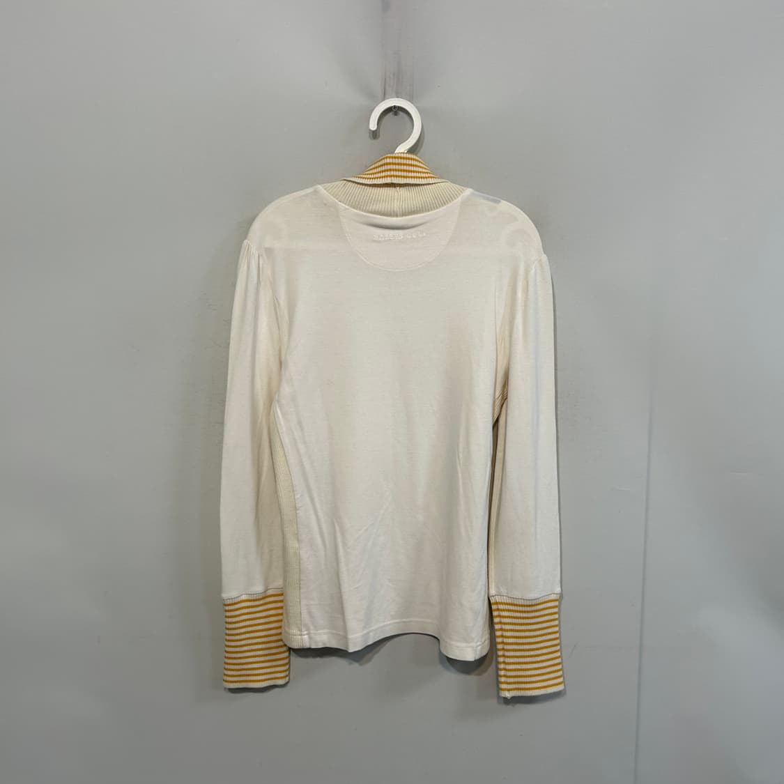 헤지스 골프 여성 하이넥 니트 95 상품이미지3