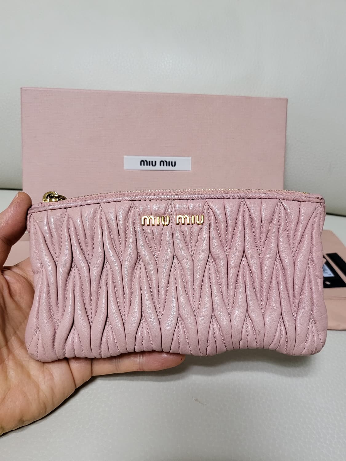 미우미우 파우치지갑 정품 상품이미지2