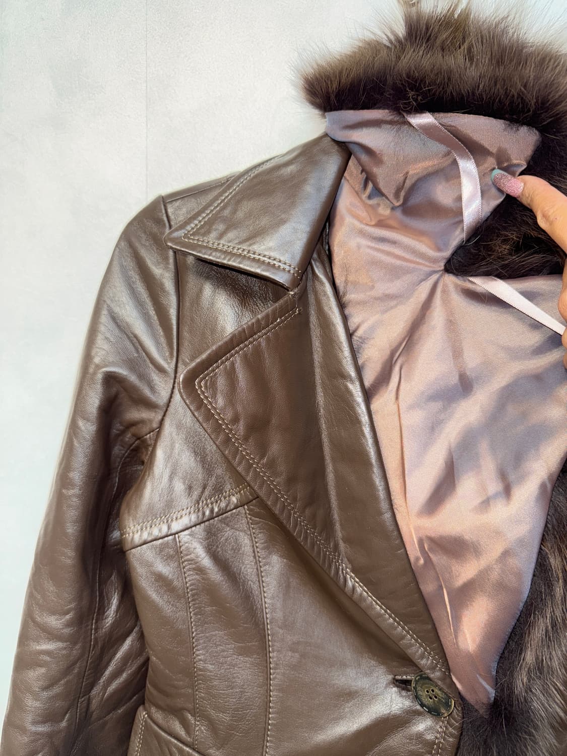 Brown lamb skin fox fur short jacket  상품이미지3