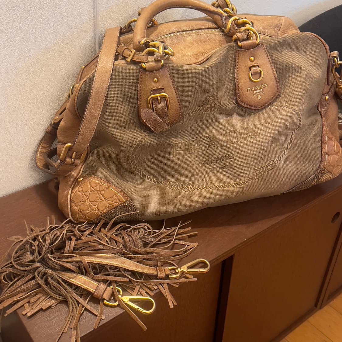 Early 2000‘s Prada Vintage Hobo bag 상품이미지8
