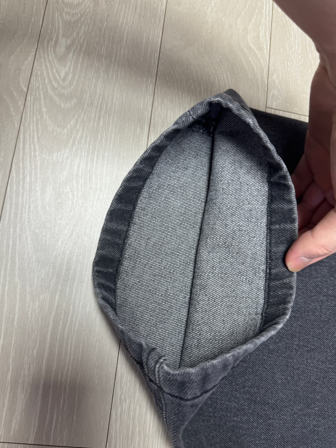 쿠어 워시드 원턱 라운드 데님 팬츠 (워시드그레이) 상품이미지4