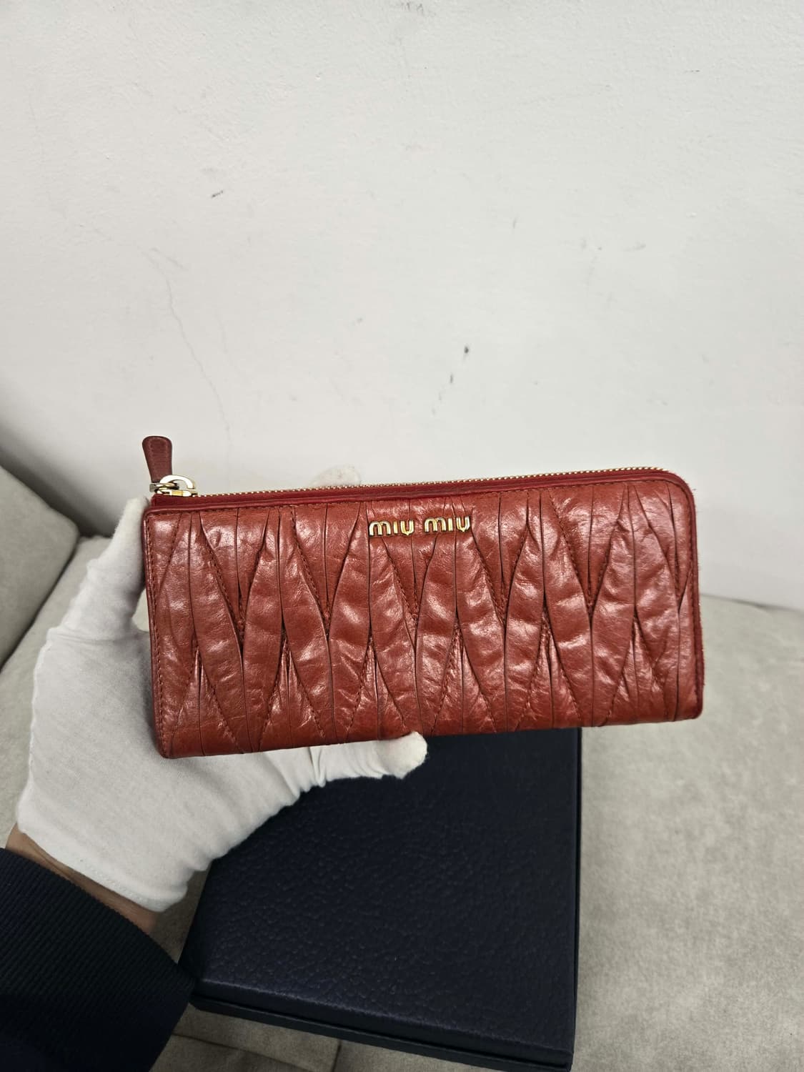 [보증서 정품] 미우미우 마테라쎄 장지갑 상품이미지1