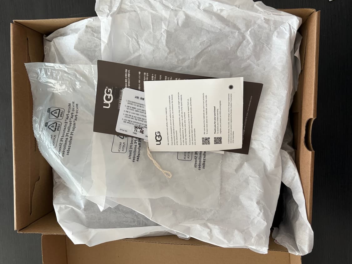 어그 클래식 울트라 미니 플랫폼 부츠 블랙 230 상품이미지3