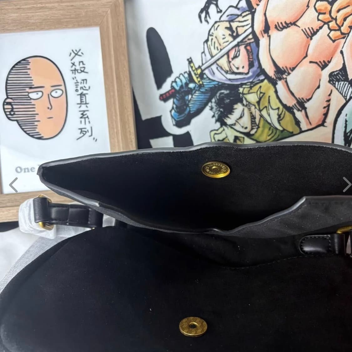 비비안웨스트우드 orb 스웨이드 숄더백 상품이미지4