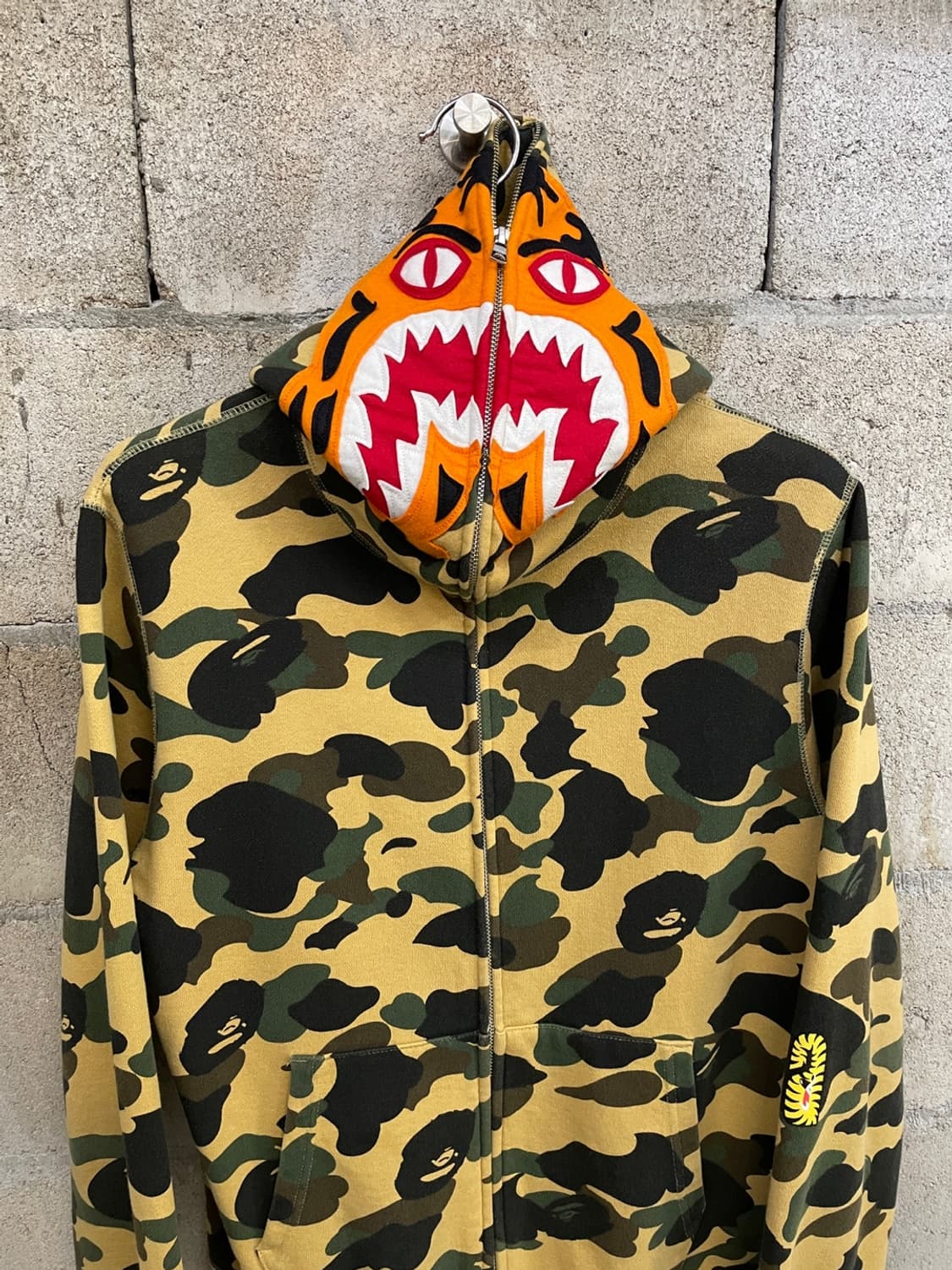 베이프 카모 샤크 후드집업 상품이미지3