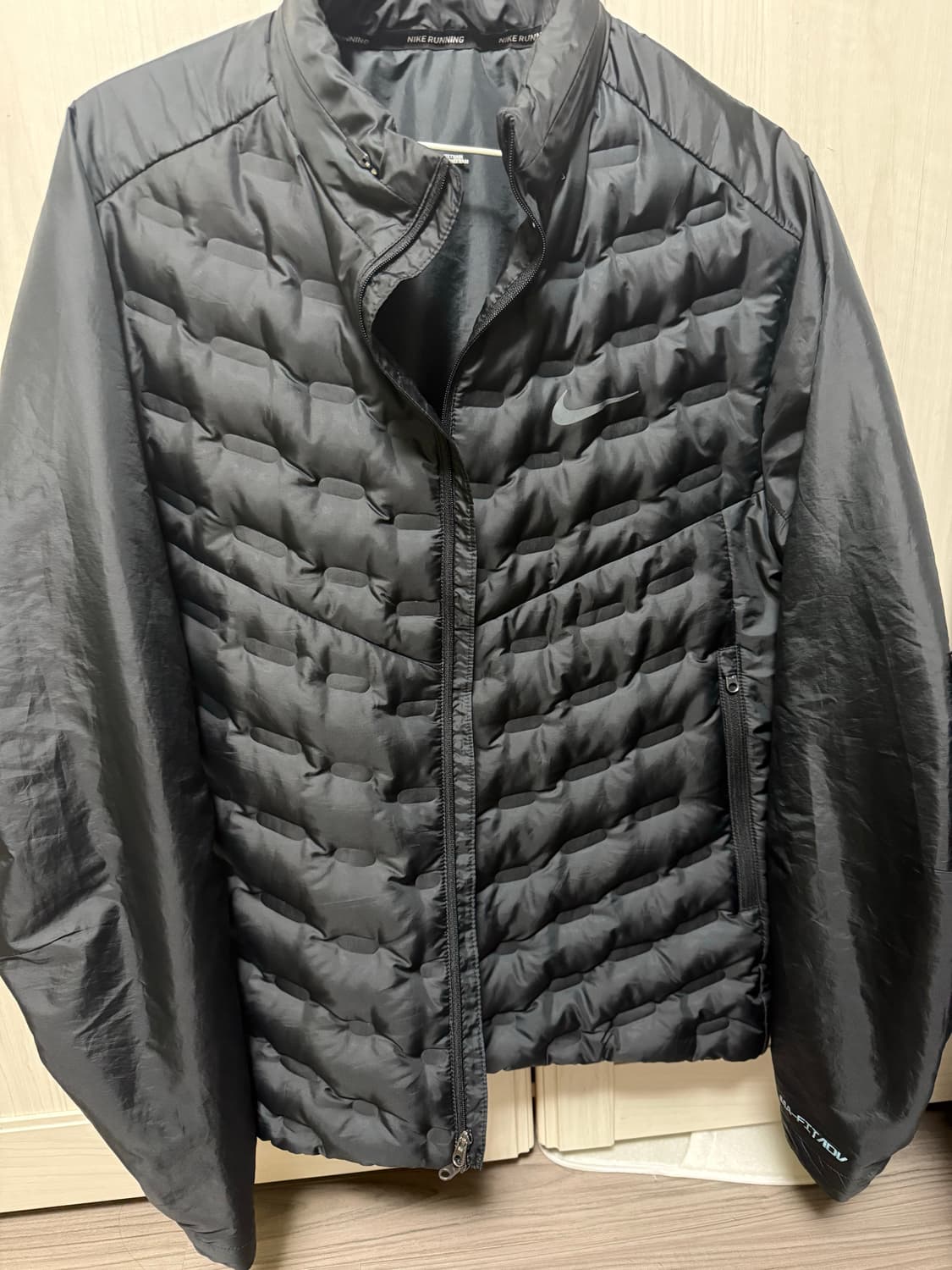 나이키 에어로로프트 상품이미지1