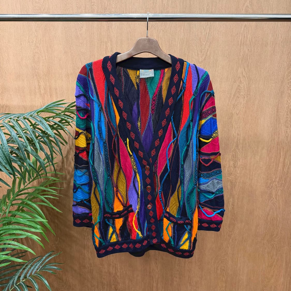 쿠지 긴팔 니트 가디건 꽈배기 물결 다이아몬드 디테일 루즈핏 멀티컬러 상품이미지1