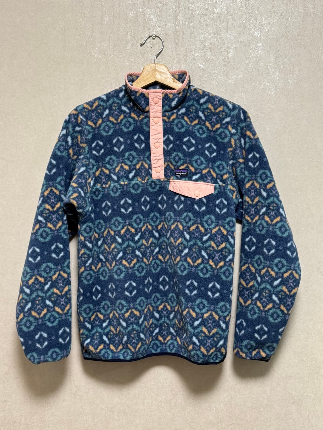 19s 파타고니아 신칠라 아즈텍 패턴 스냅티 상품이미지1