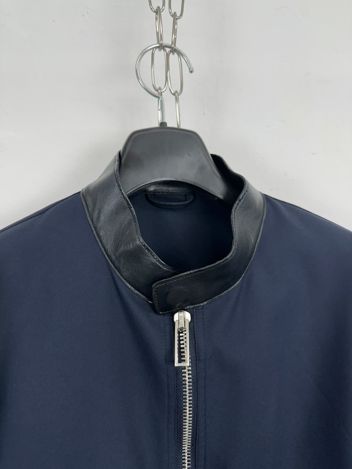 Emporio Armani Leather Collar 2-Way Zip  상품이미지5