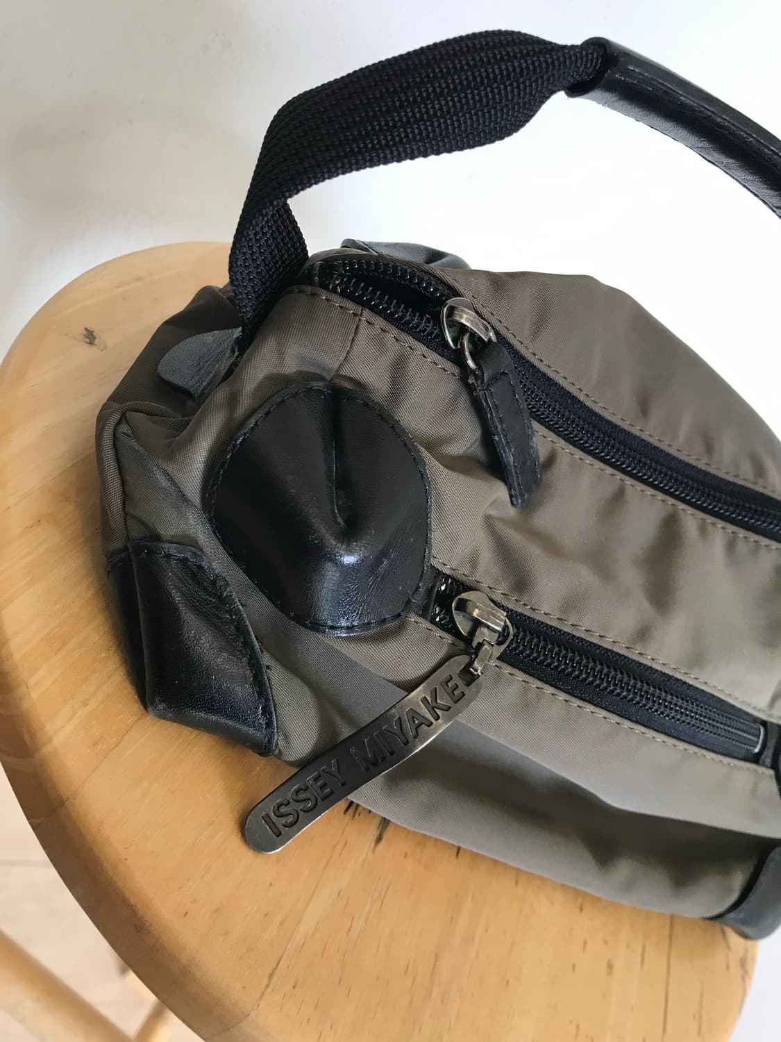 이세이미야케 미니 가방 상품이미지5