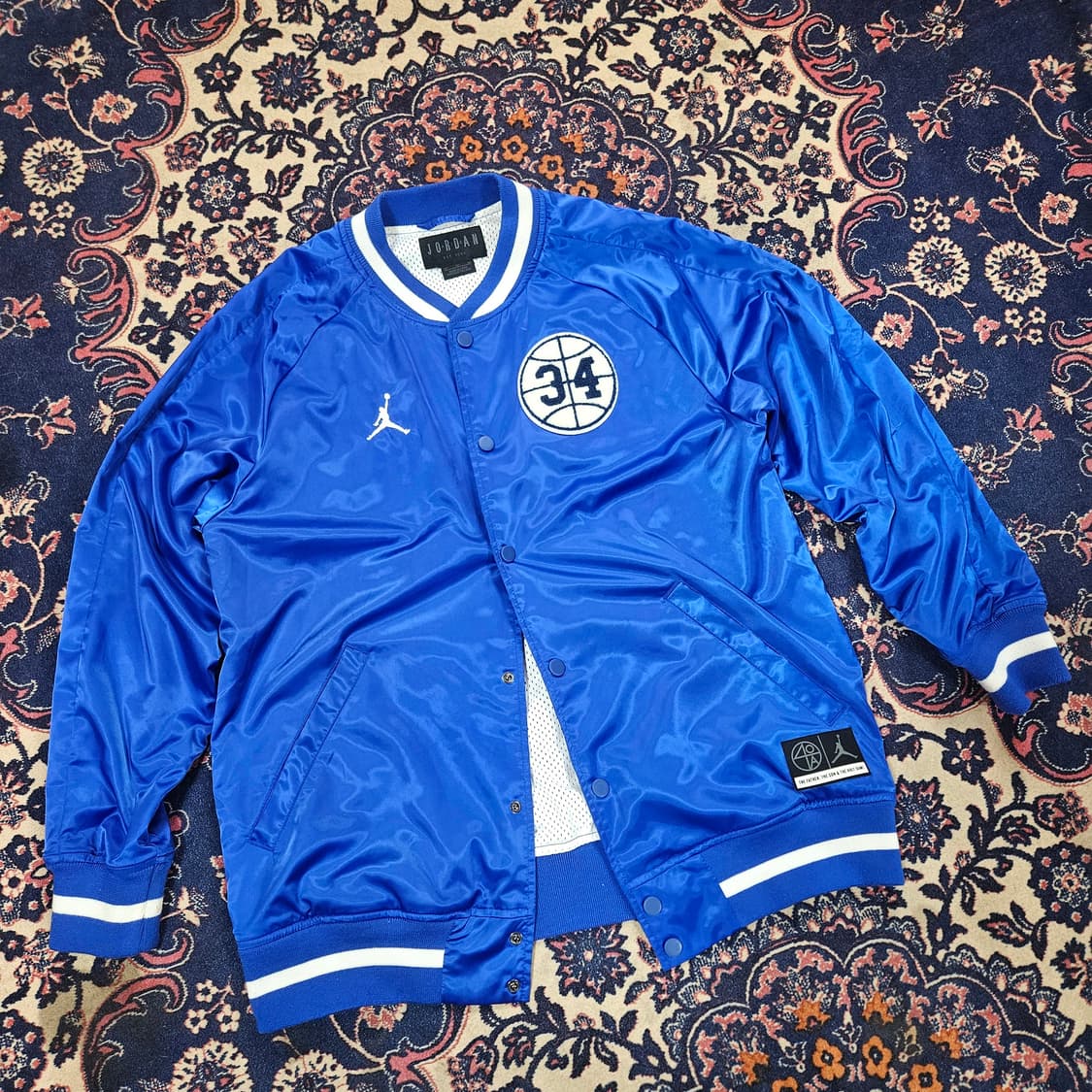 조던(JORDAN) x 40Acres 사틴 유광 로얄블루 자켓 상품이미지2