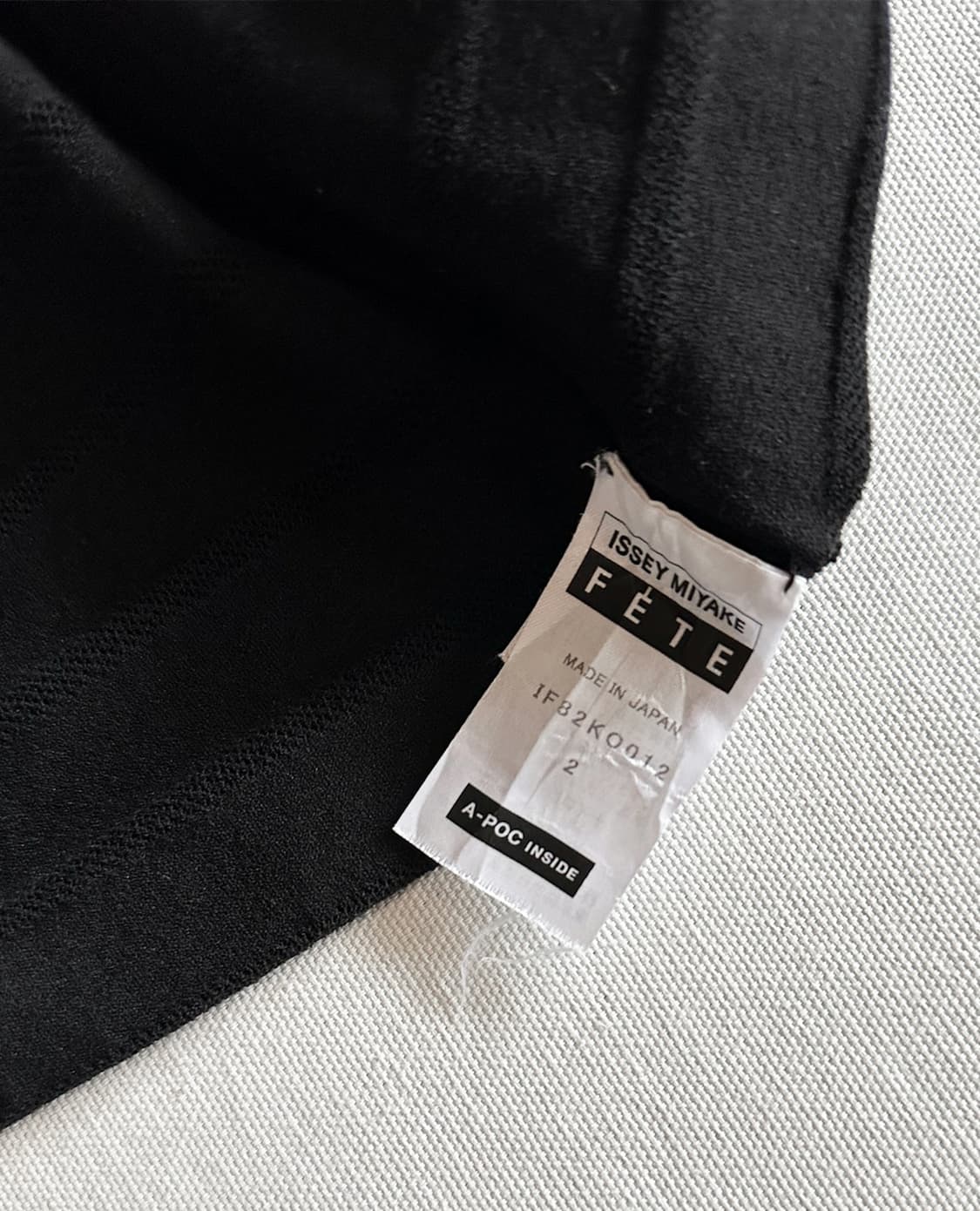 ISSEY MIYAKE pleated fringe cardigan 상품이미지10