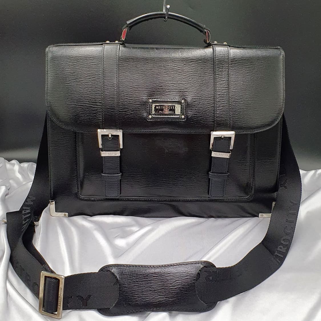 메트로시티 가죽 엣지 서류가방 중고 가방 은피아노 상품이미지2