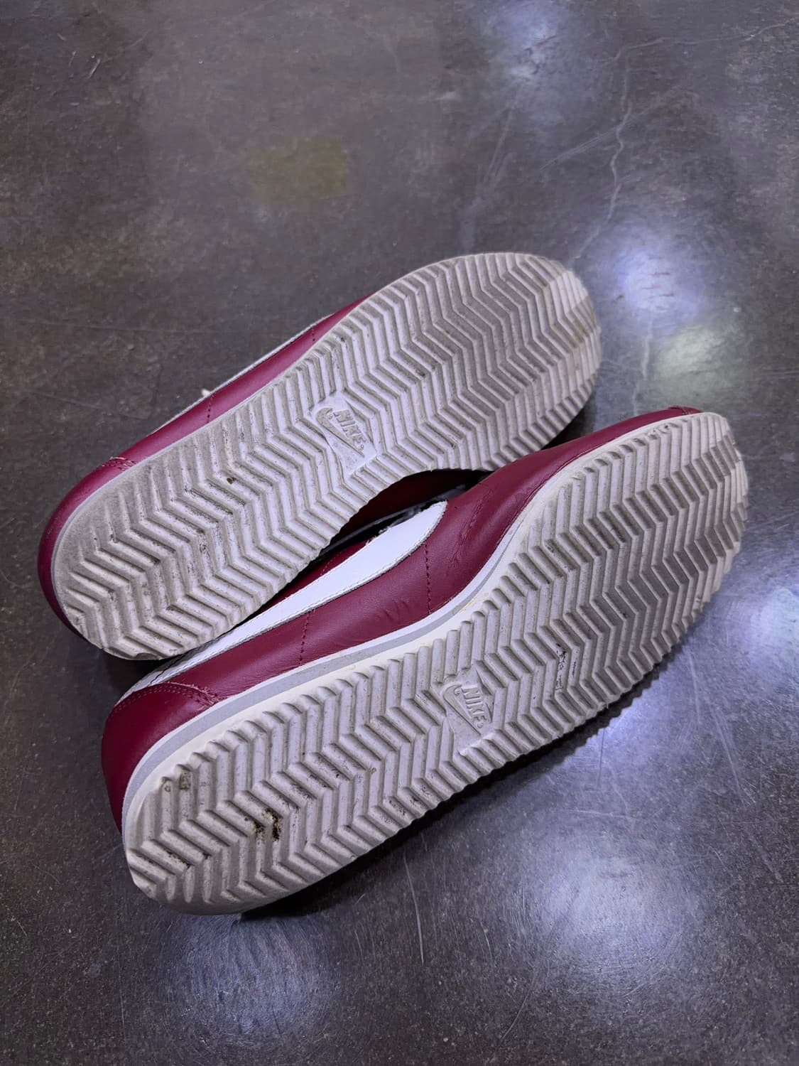 나이키 클래식 코르테즈 가죽 레더 버건디 화이트 스니커즈 275 상품이미지8