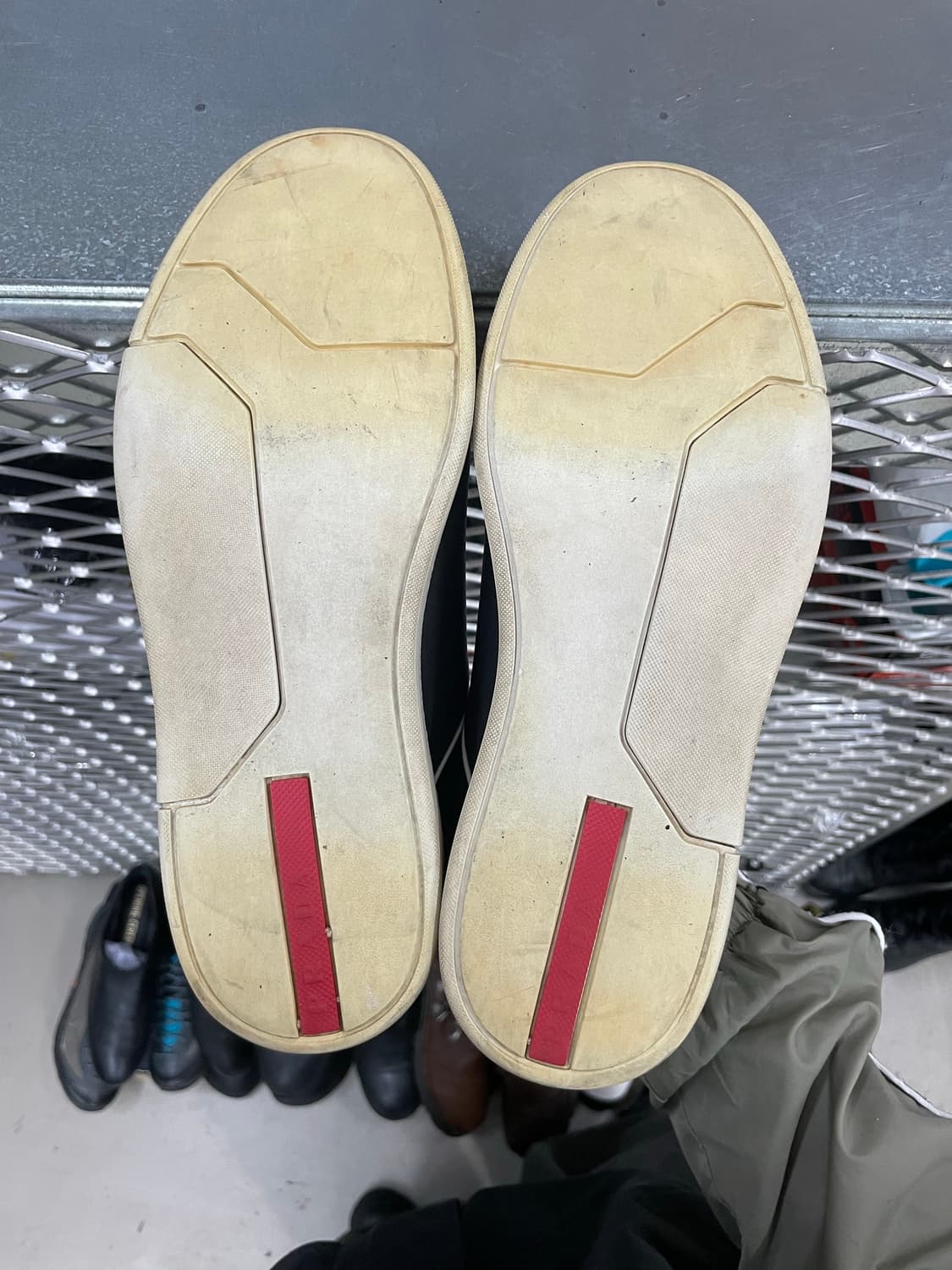 프라다 레더 스니커즈 블랙 6.5  (gr-4273) 상품이미지6