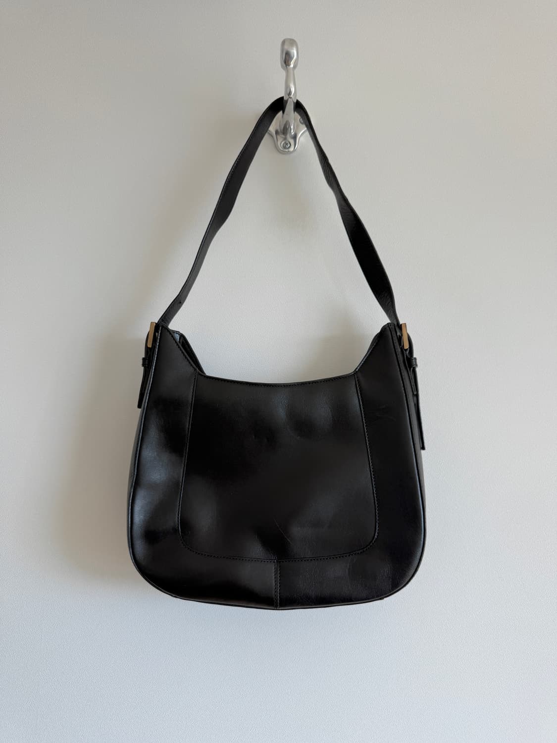 아이그너(AIGNER) 레더 숄더백 상품이미지5