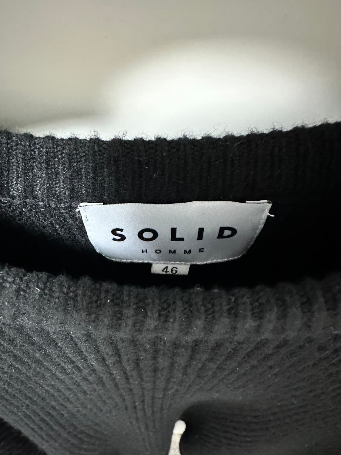 [46] 솔리드 옴므 블랙 니트 상품이미지3