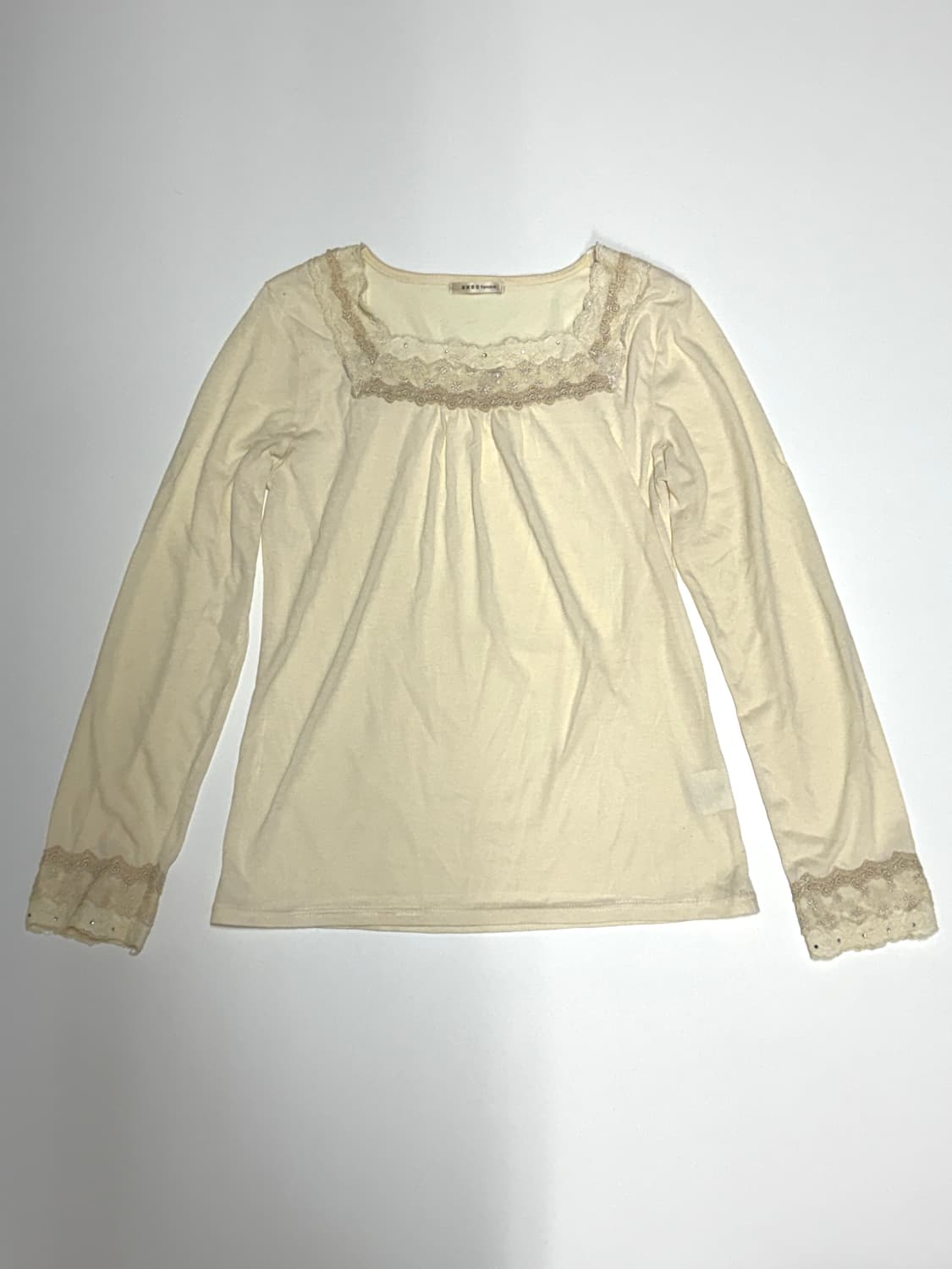 axes femme 화이트 레이스 롱슬리브 상품이미지1