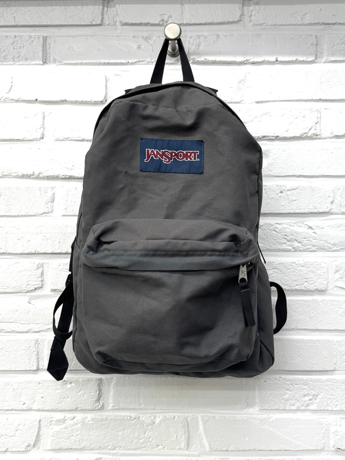 잔스포츠 그레이 백팩 상품이미지2