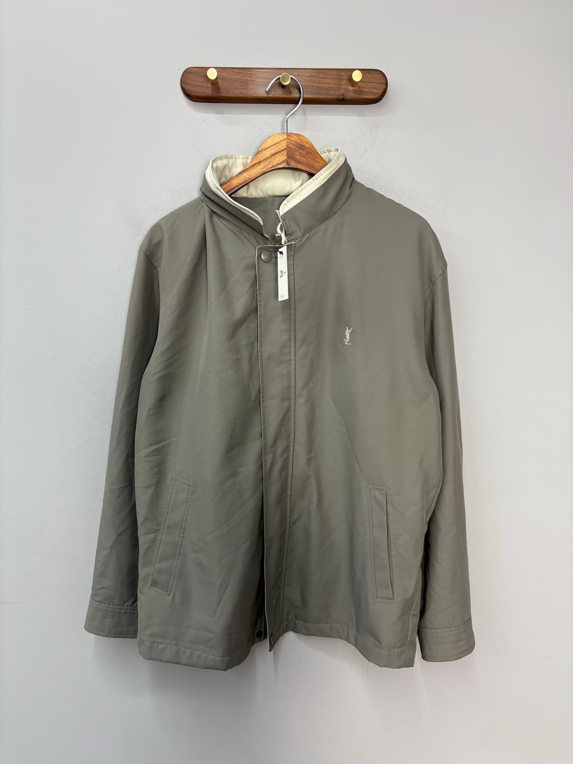 입생로랑 스몰로고 라이트카키 폴리자켓 A3098 상품이미지2