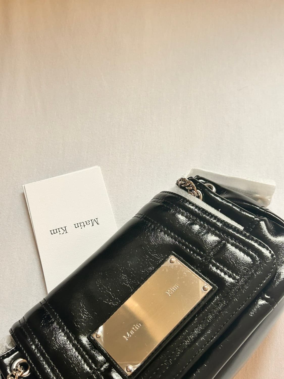 (새상품)마뗑킴 글로시 퀼팅 스몰 체인백 블랙 마땡킴 상품이미지4