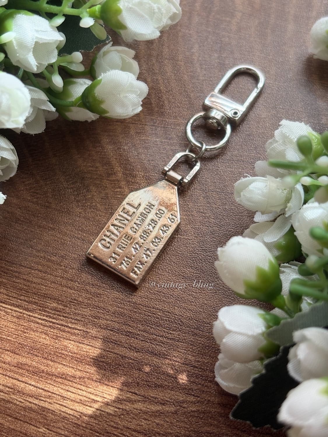 샤넬 깜봉 메탈 태그 실버 백참 키링 키체인 상품이미지1