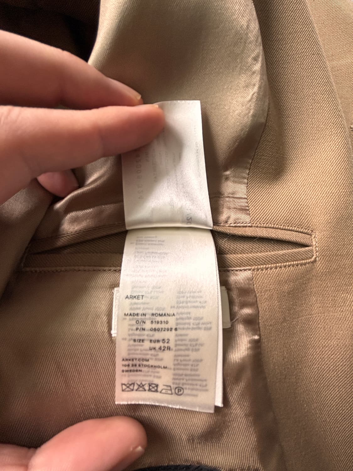 이탈리아 Beste 원단, 북유럽 감성의 완성 — ARKET 코트 상품이미지6