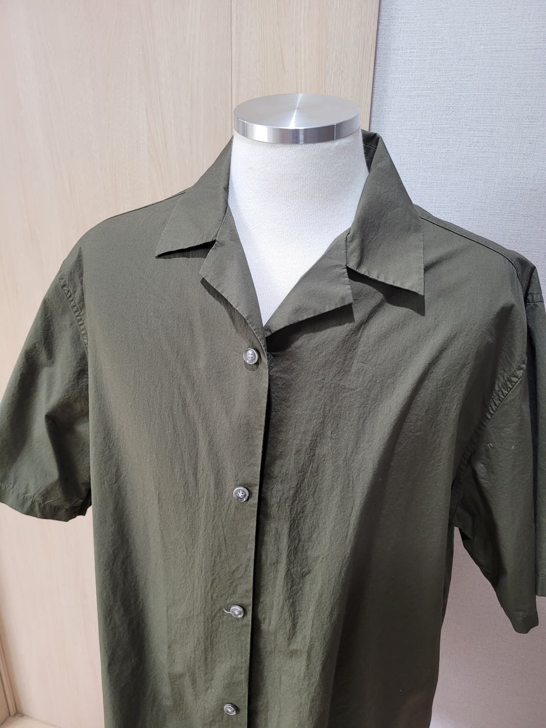 디자인유나이티드 DESIGN UNITED 남자 반팔 셔츠 110 올리브  상품이미지2