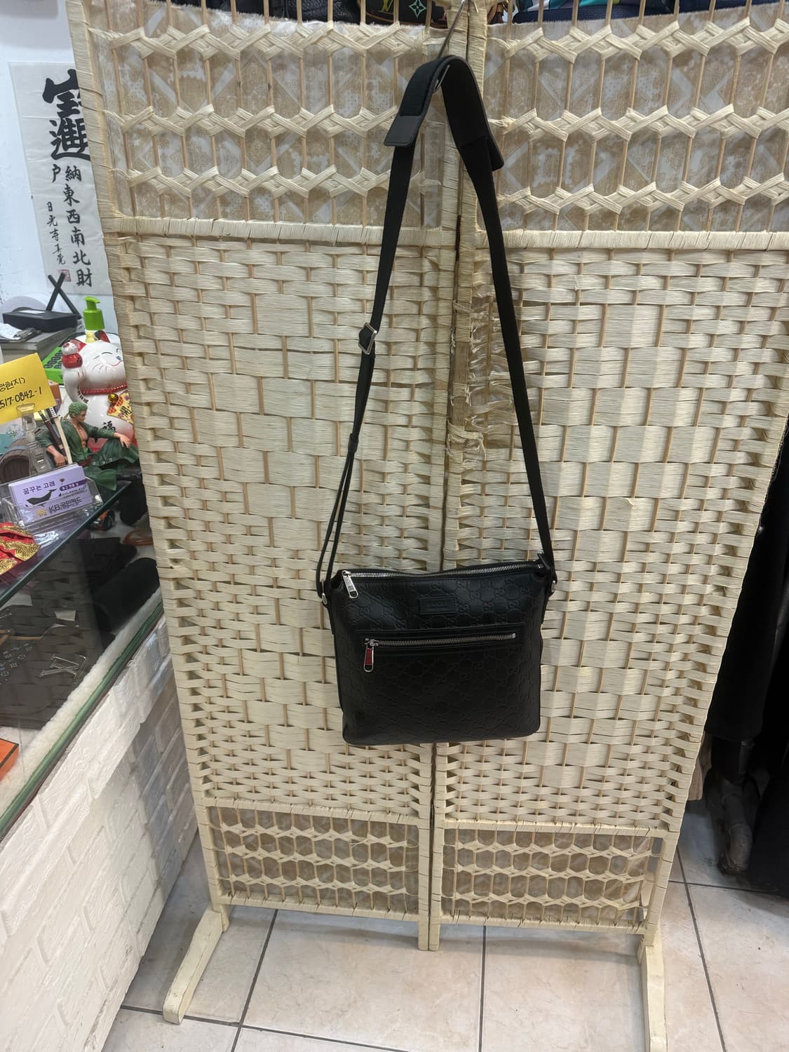 정품 구찌 시그니쳐 메신저백 팝니다 상품이미지1