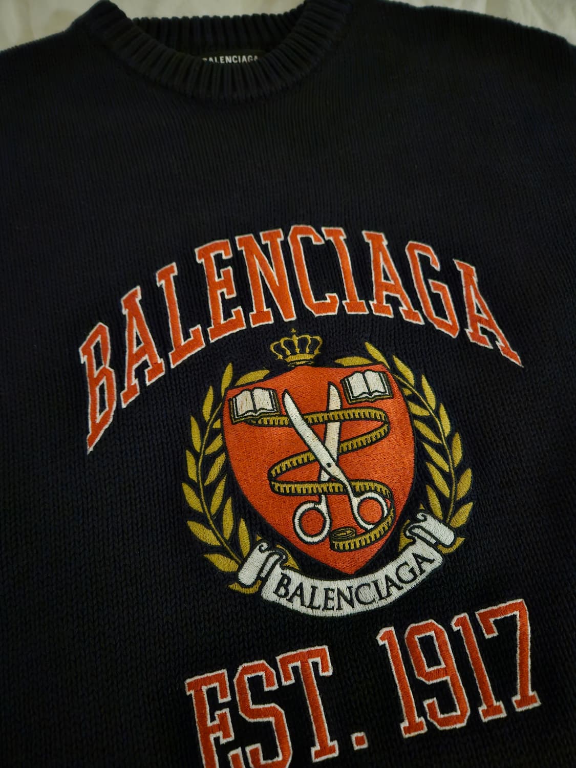 발렌시아가 컬리지 로고 자수 니트 상품이미지2