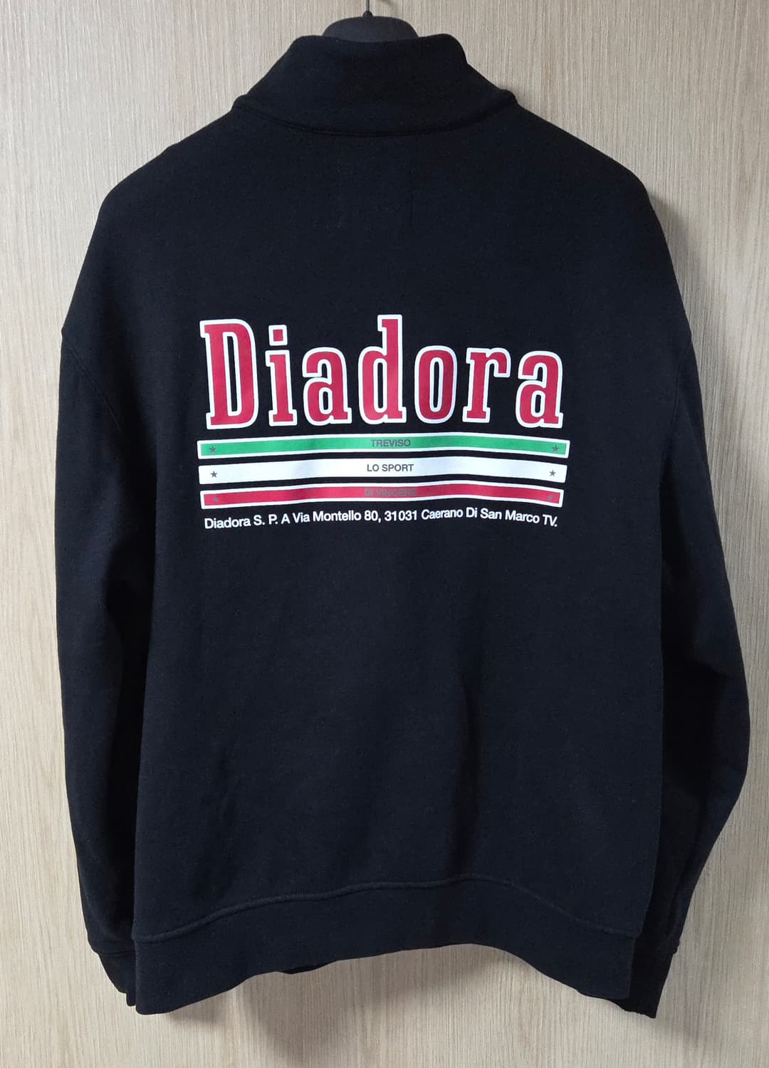 (착샷) 디아도라 하프 집업 맨투맨 블랙 상품이미지5