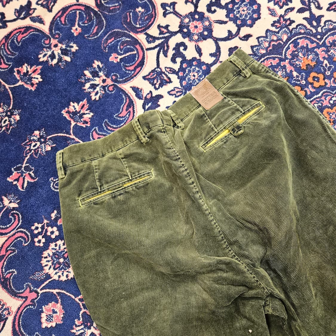 커터앤벅 올리브카키 코듀로이 레균러 팬츠 54size 상품이미지3