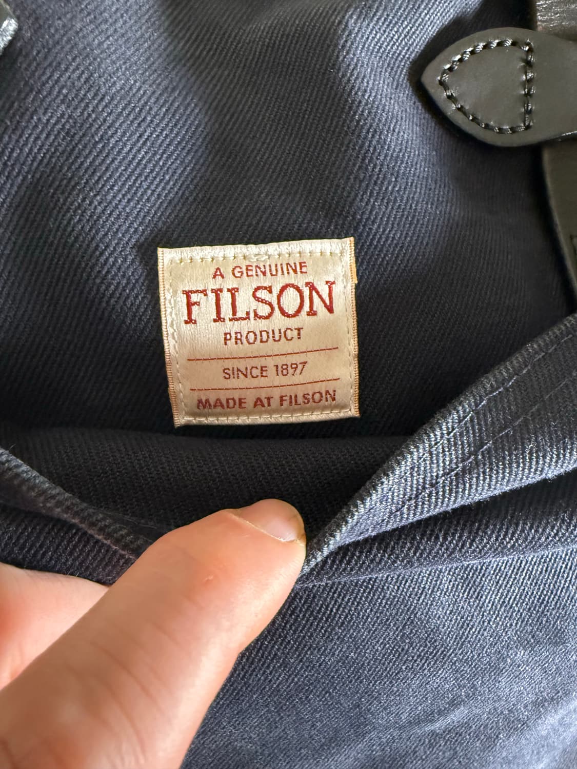 FILSON 러기드 트윌 토트백 네이비 (Made at Filson)  상품이미지7
