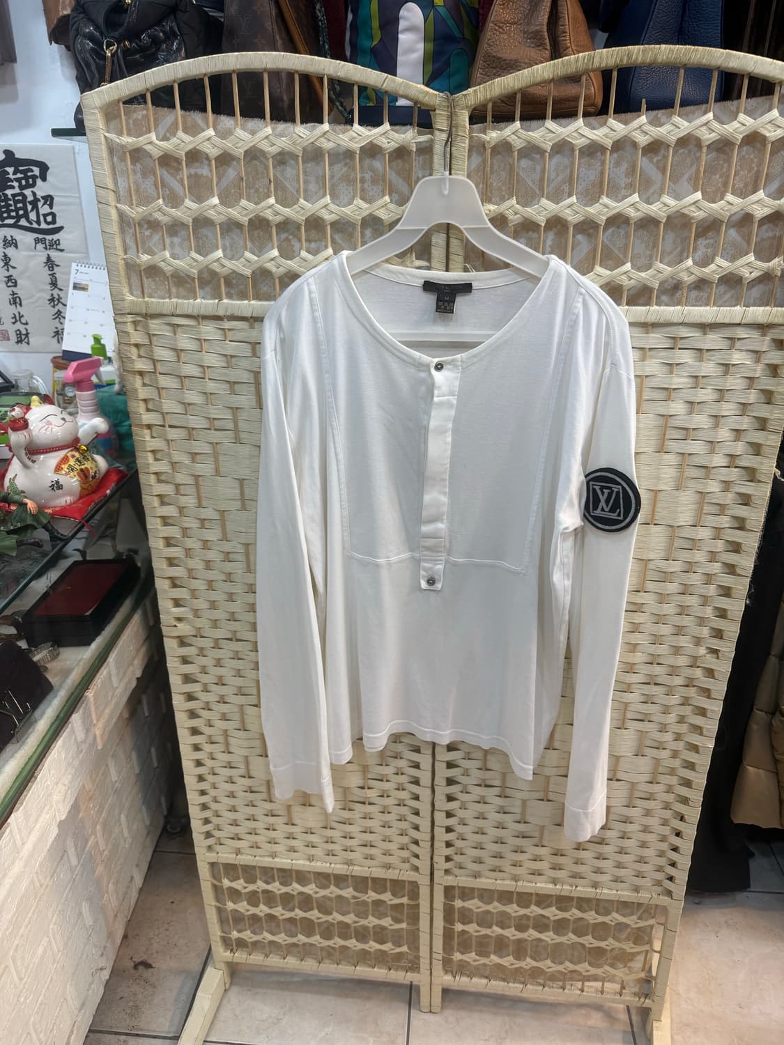 100 정품 루이비통 티셔츠 팝니다 상품이미지1
