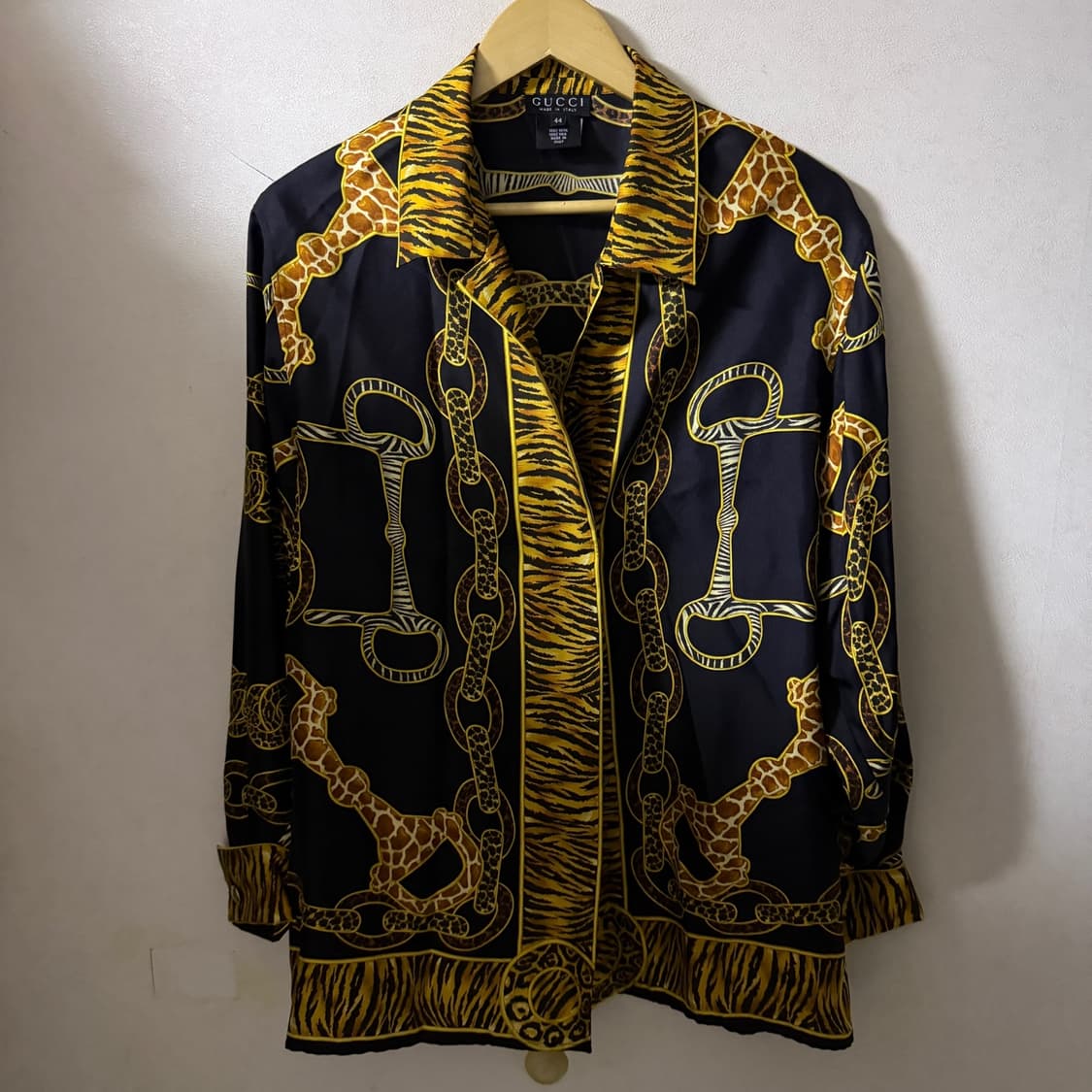 구찌 빈티지 애니멀 프린트 홀스빗 실크 GG커프스 셔츠  상품이미지1