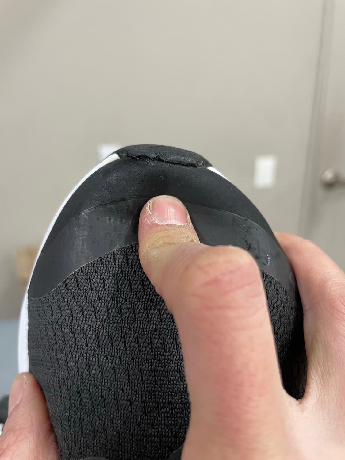 나이키 리뉴 런3 블랙 화이트 250 상품이미지8